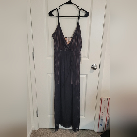 Beach Bunny Swimwear Haven Dress Size Small NWT